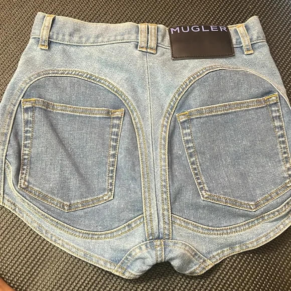 Jean fit mugler shorts. Worn once!